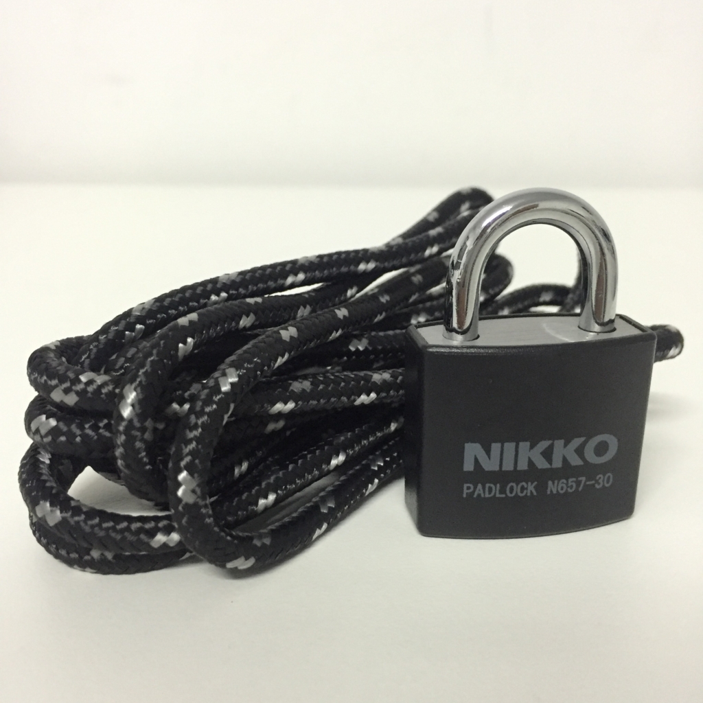 ニッコー(NIKKO) 特殊繊維配合チェーンロック「DR-180」の破損前の製品全体写真