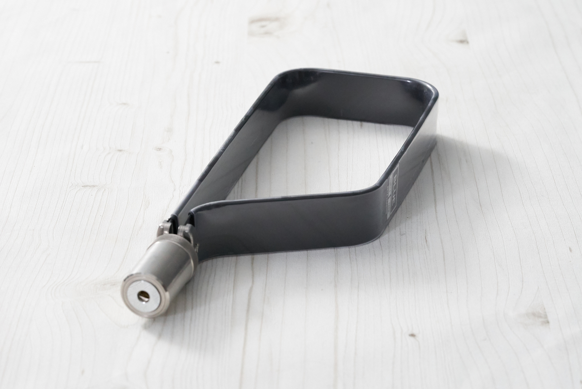 TiGr Lockの新製品発売前の先行レビューの破損前の製品全体写真