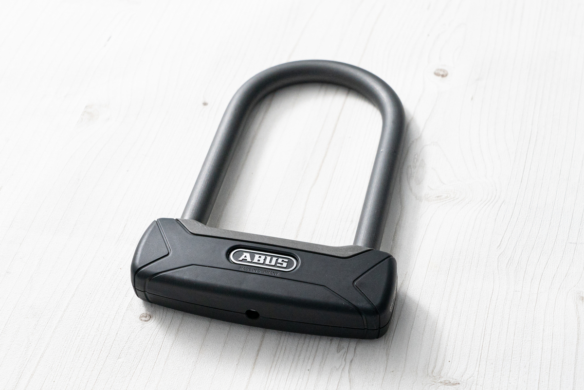 ABUS(アブス) GRANIT PLUS 640の破損前の製品全体写真
